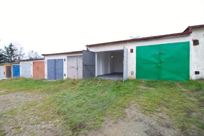 Pronájem garáže, Plzeň, 18 m2