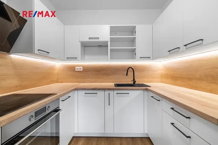 Pronájem bytu 2+kk, Plzeň, Slovanská, 56 m2