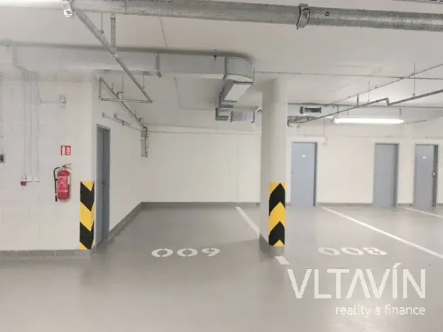 Pronájem bytu 2+kk, Praha - Hloubětín, Domalípova, 53 m2