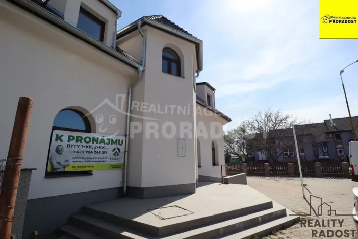 Pronájem bytu 1+kk, Břeclav, Na Valtické, 20 m2