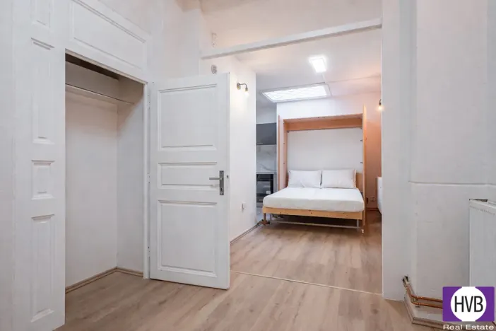 Prodej bytu 1+kk, Praha, Jagellonská, 36 m2