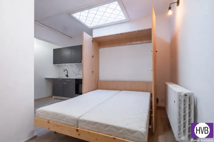 Prodej kanceláře, Praha, Jagellonská, 36 m2