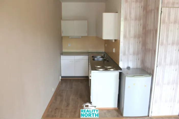 Pronájem bytu 1+kk, Ústí nad Labem, V Oblouku, 31 m2