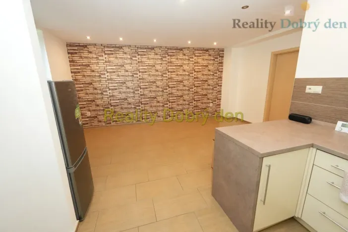 Pronájem bytu 2+kk, Opava, Masařská, 52 m2