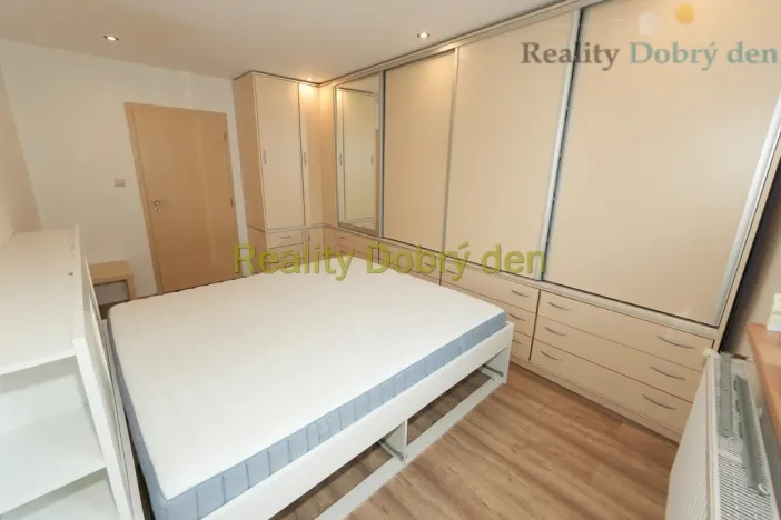 Pronájem bytu 2+kk, Opava, Masařská, 52 m2