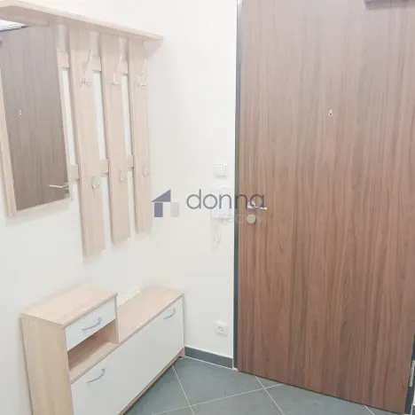 Pronájem bytu 2+kk, Praha, Pod Harfou, 54 m2