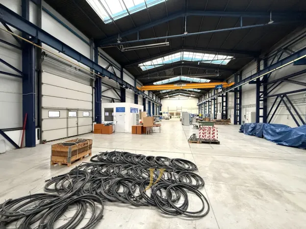 Pronájem výrobních prostor, Olomouc - Chválkovice, 1272 m2