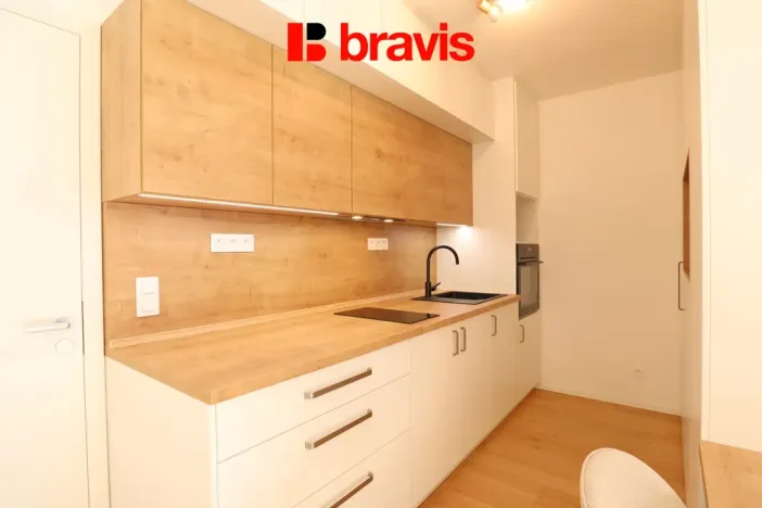 Pronájem bytu 1+kk, Brno - Zábrdovice, Bratislavská, 36 m2