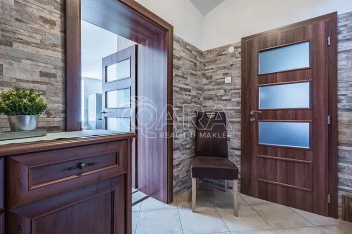 Prodej rodinného domu, Měrunice - Žichov, 186 m2