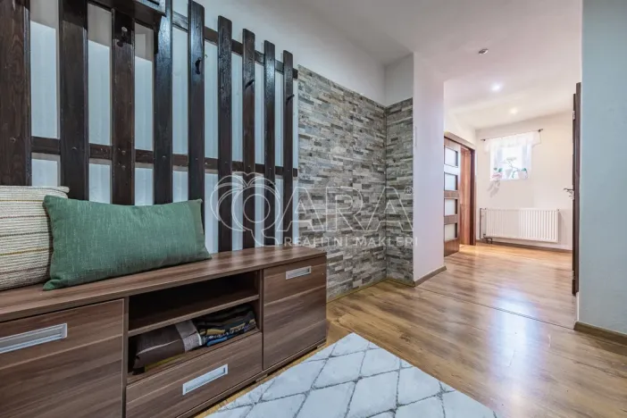 Prodej rodinného domu, Měrunice - Žichov, 186 m2