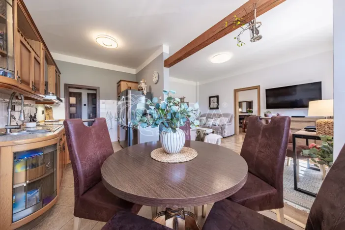 Prodej rodinného domu, Měrunice - Žichov, 186 m2