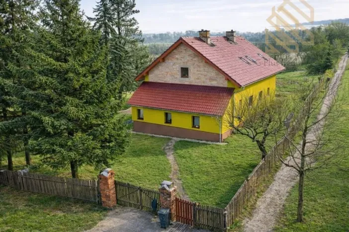 Prodej rodinného domu, Velemín - Dobkovičky, 240 m2