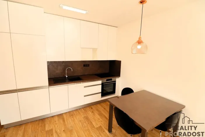 Pronájem bytu 2+kk, Brno - Žebětín, Novodvorská, 79 m2