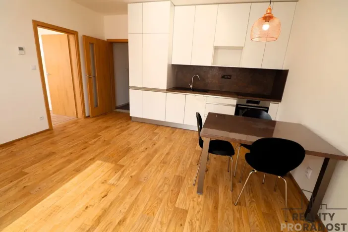 Pronájem bytu 2+kk, Brno - Žebětín, Novodvorská, 79 m2