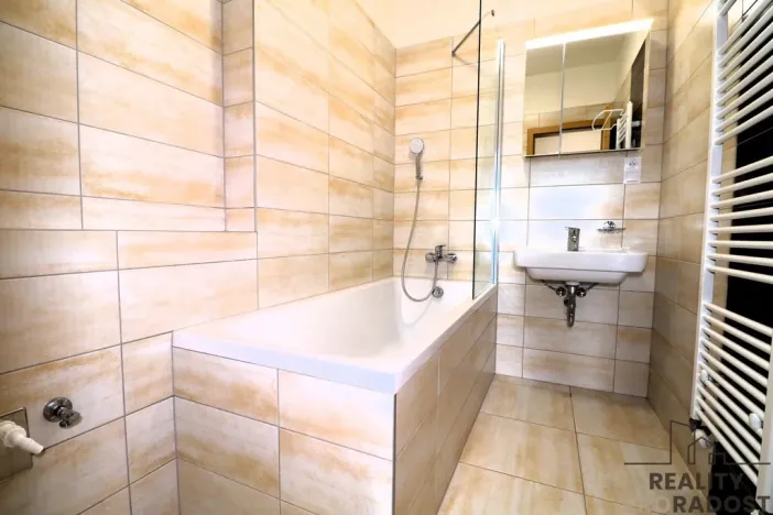 Pronájem bytu 3+kk, Brno - Žebětín, Novodvorská, 79 m2