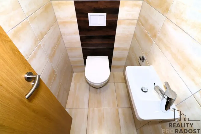 Pronájem bytu 3+kk, Brno - Žebětín, Novodvorská, 79 m2