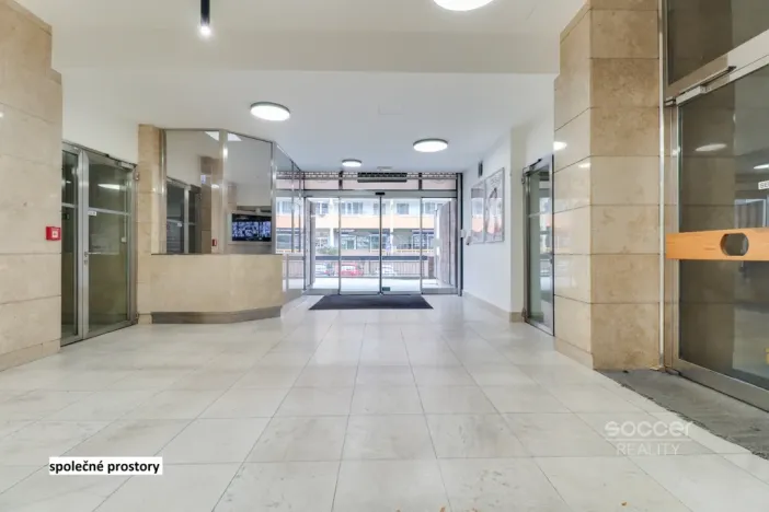 Pronájem kanceláře, Praha - Libeň, Sokolovská, 21 m2