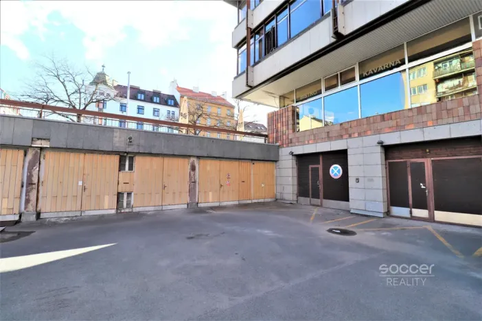 Pronájem skladu, Praha - Libeň, Sokolovská, 68 m2