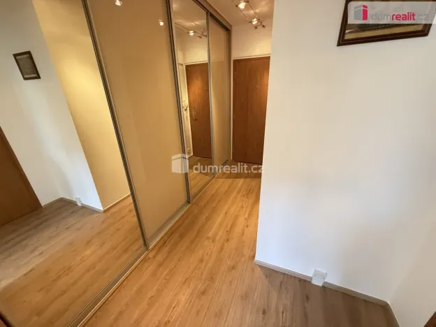 Pronájem bytu 2+kk, Praha - Háje, Kosmická, 45 m2