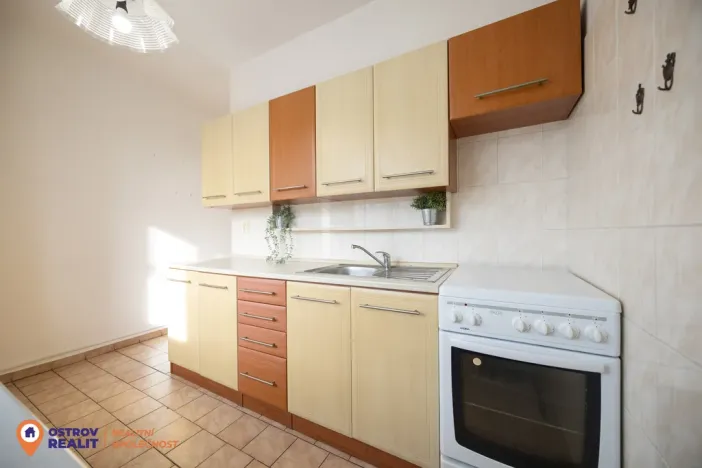 Prodej bytu 3+1, Olomouc - Hodolany, tř. Kosmonautů, 73 m2