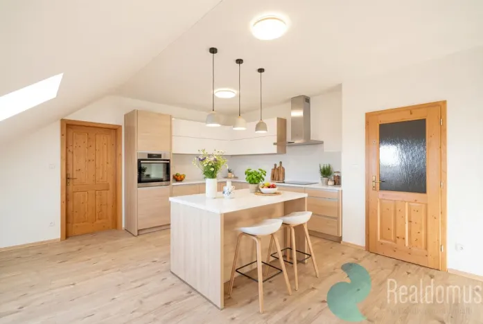 Prodej bytu 2+kk, Prachatice, Zlatá stezka, 65 m2