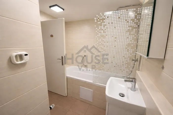 Prodej bytu 2+kk, Praha - Troja, Hnězdenská, 43 m2