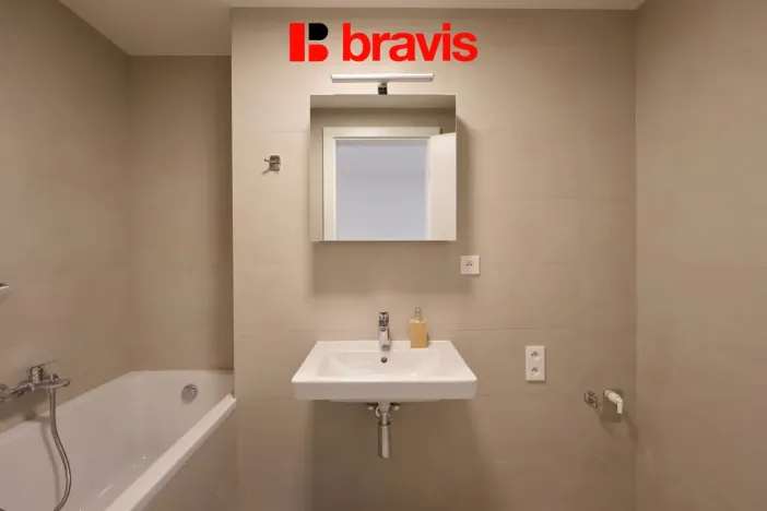 Pronájem bytu 2+kk, Brno - Komín, Bystrcká, 56 m2