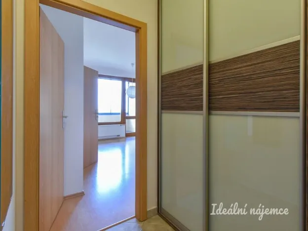 Pronájem bytu 2+kk, Praha - Zličín, Věstonická, 48 m2