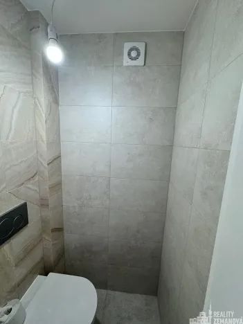 Pronájem bytu 2+kk, Praha - Vysočany, Kolbenova, 60 m2