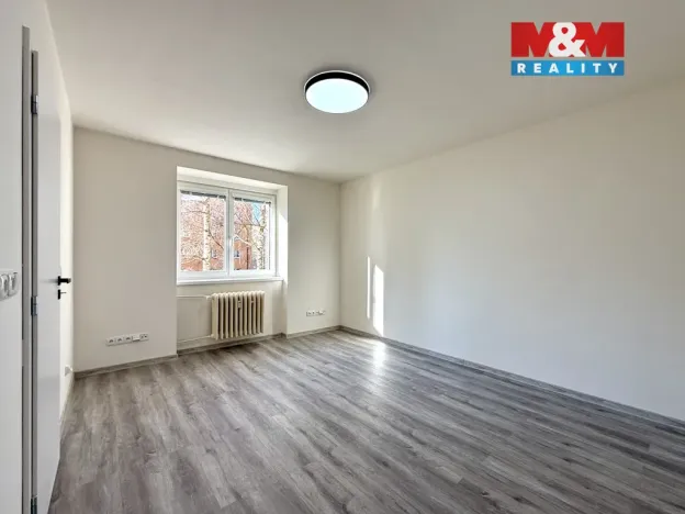 Pronájem bytu 1+1, Kladno, Sevastopolská, 32 m2