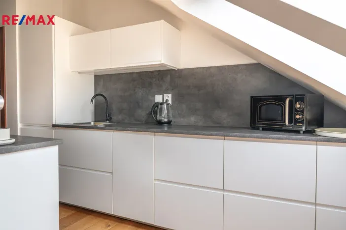 Pronájem bytu 3+kk, Praha - Nové Město, Masarykovo nábřeží, 130 m2