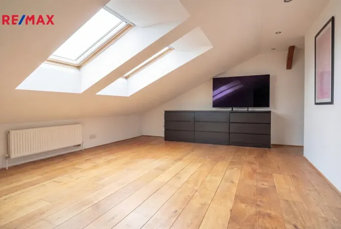 Pronájem bytu 3+kk, Praha - Nové Město, Masarykovo nábřeží, 130 m2