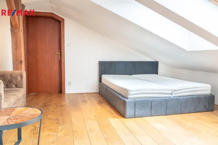 Pronájem bytu 3+kk, Praha - Nové Město, Masarykovo nábřeží, 130 m2