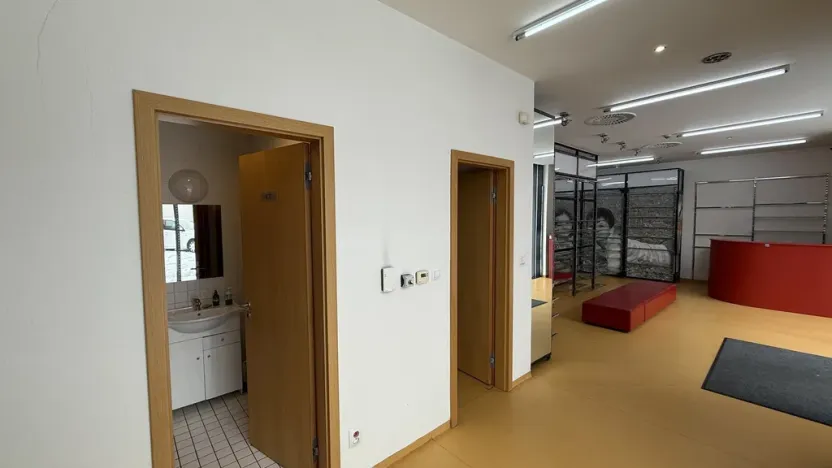 Prodej obchodního prostoru, Ostrava - Moravská Ostrava, Biskupská, 89 m2