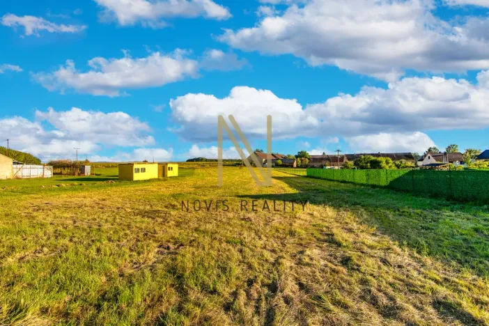 Prodej pozemku pro bydlení, Puclice, 3058 m2