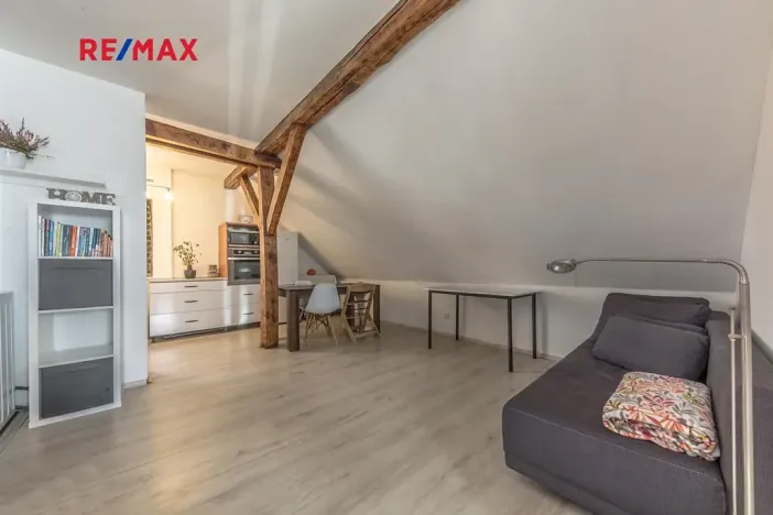 Prodej rodinného domu, Praha - Kyje, Osická, 246 m2