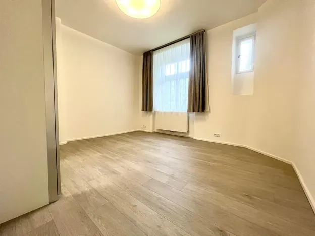 Pronájem bytu 3+1, Praha - Vinohrady, Vinohradská, 85 m2