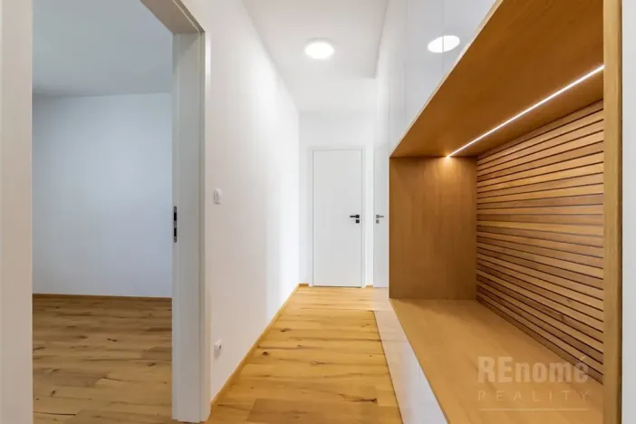 Pronájem rodinného domu, Jesenice, Průběžná, 200 m2