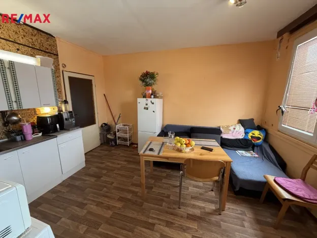 Prodej bytu 1+1, Žirovnice, Sídliště, 36 m2