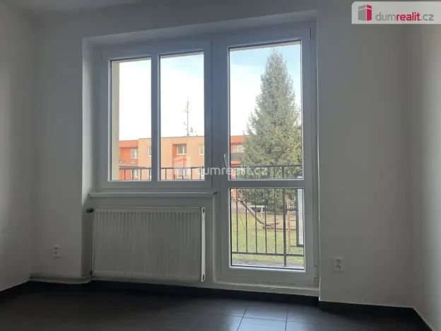 Pronájem bytu 3+1, Velvary, Chržínská, 60 m2