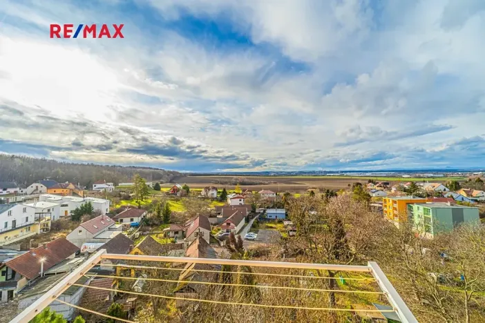 Prodej bytu 2+kk, Odolena Voda, Dolní náměstí, 43 m2