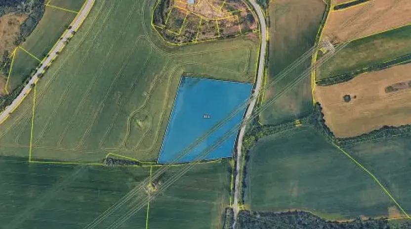 Prodej podílu pole, Chýnice, 2467 m2