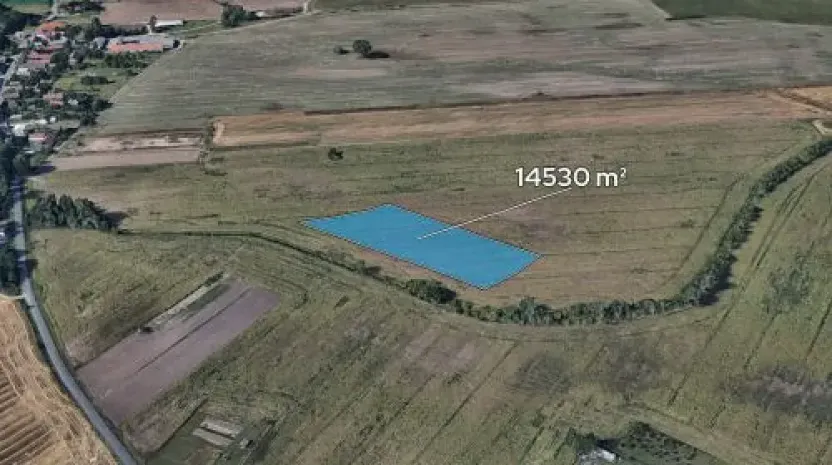 Prodej podílu pole, Sezemice, 2724 m2