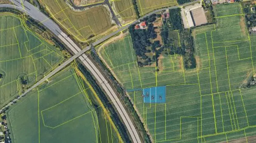 Prodej podílu pole, Zlatníky-Hodkovice, 1520 m2