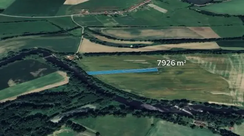 Prodej podílu pole, Štěkeň, 1981 m2