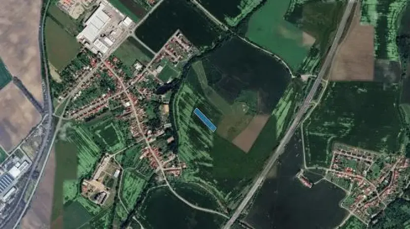 Prodej podílu pole, Komořany, 458 m2