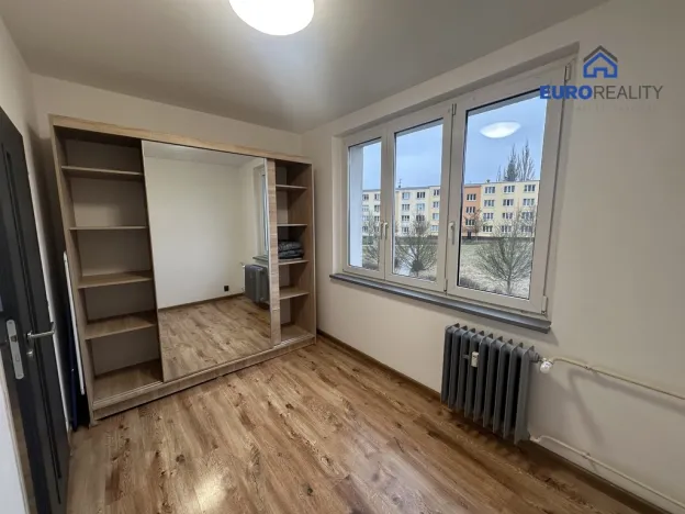 Pronájem bytu 2+kk, Karlovy Vary, Dvořákova, 38 m2