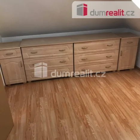 Pronájem bytu 3+kk, Praha - Kobylisy, Zenklova, 50 m2