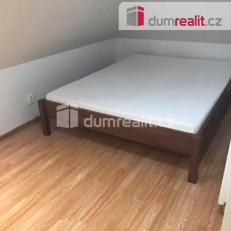 Pronájem bytu 3+kk, Praha - Kobylisy, Zenklova, 50 m2