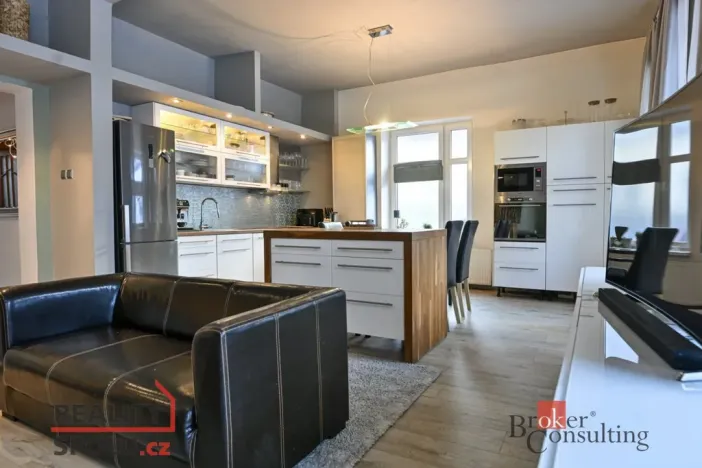 Prodej rodinného domu, Lučany nad Nisou, 250 m2